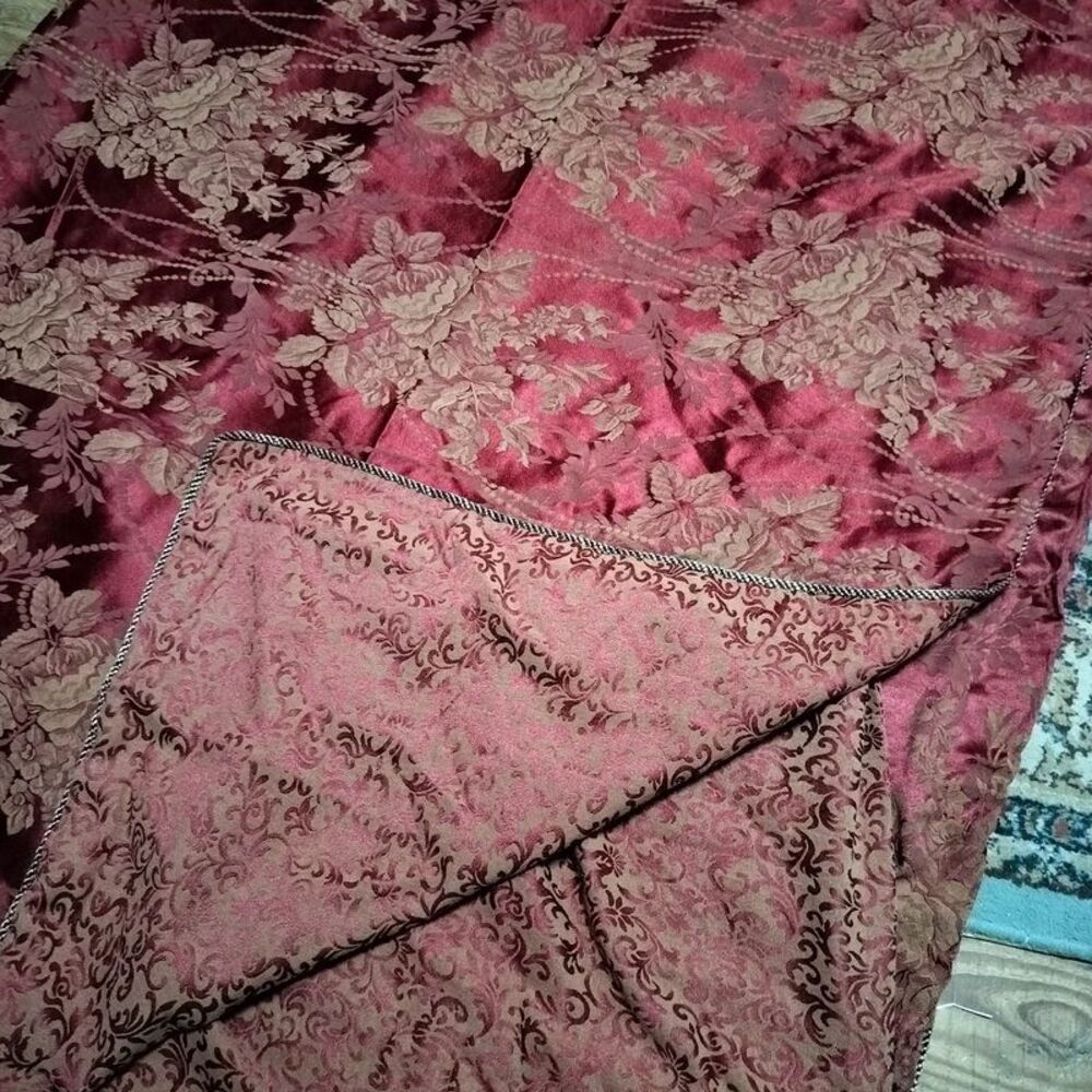 Charter Club burgundy red damask king duvet cover